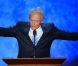 Clint Eastwood prononce un discours et s'adresse à une chaise vide lors du congrès républicain à Tampa le 30 août 2012