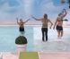 Les habitants dans la piscine dans Secret Story 6