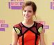Emma Watson, habillée d'un ensemble Peter Pilotto et de sandales Tom Ford, illumine le tapis rouge des MTV Video Music Awards. Los Angeles, le 6 septembre 2012.
