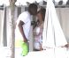 Jay-Z et sa femme Beyoncé s'embrassent tendrement au Beach Club de Monaco le 6 septembre 2012