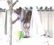 Jay-Z et sa femme Beyoncé s'embrassent tendrement au Beach Club de Monaco le 6 septembre 2012