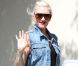 Gwen Stefani habillée d'une veste en jean Levis, d'un pantalon A.L.C. et d'escarpins Christian Louboutin à Santa Monica. Le 31 août 2012.
