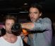 Thomas met l'ambiance au Duplex, à Paris, le vendredi 7 septembre, après la finale de Secret Story 6.