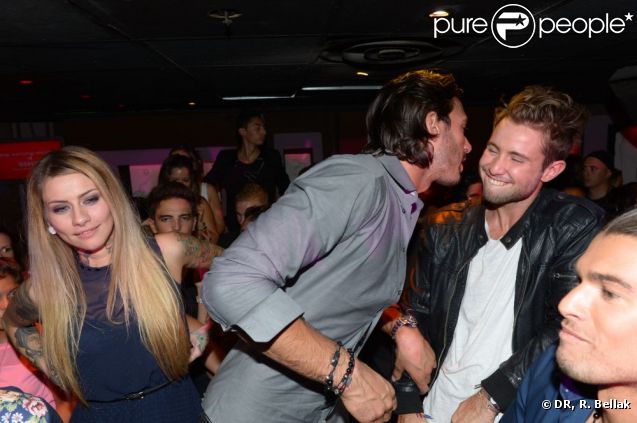 Fanny, Thomas, Alexandre et Midou ( Secret Story 6 ) s'éclatent au Duplex, à Paris, le vendredi 7 septembre, après la finale de Secret Story 6.