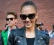  Jessica Alba, souriante, quitte les studios Skylight SoHo à l'issue du défilé Ralph Lauren printemps-été 2013. New York, le 13 septembre 2012. 