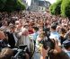 Une foule de fans se sont déplacés pour admirer Thierry et Annie se marier, le samedi 15 septembre 2012.