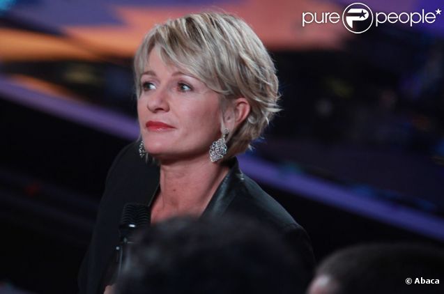 Sophie Davant, émue lors de l'émission pour le Téléthon en décembre 2011
