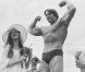 Arnold Schwarzenegger au Festival de Cannes en 1977.