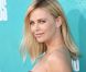 Charlize Theron en couple avec Cameron Tucker de Modern Familiy ?