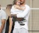 David Beckham regarde ses enfants jouer au football aux côtés de la petite Harper, le samedi 22 septembre à Los Angeles.
