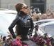Lady Gaga arrive devant le magasin Sephora des Champs-Elysées, le 23 septembre2012.