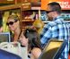Heidi Klum et Martin Kirsten font des courses au Whole Foods Market. Los Angeles, le 22 septembre 2012.