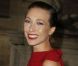 Laura Smet, souriante à son arrivée à l'École Nationale Supérieure des Beaux-Arts pour le défilé Lanvin printemps-été 2013. Paris, le 27 septembre 2012.