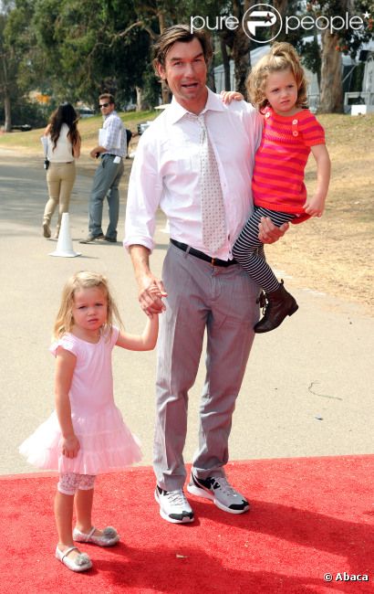 Rebecca Romijn, Jerry O'Conell et leurs filles lors du 3e Veuve Clicquot Polo Classic annuel, à Los Angeles, le 6 octobre 2012