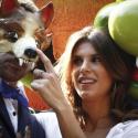 Elisabetta Canalis : Superbe entourée de monstres, en sueur ou sur tapis rouge