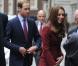 Catherine, duchesse de Cambridge et le prince William étaient les invités de l'Honorable Société du Middle Temple, une des quatre  Inns of Court , à Londres, le 8 octobre 2012, pour rencontrer des lauréats des bourses royales et inaugurer celle à leur nom.