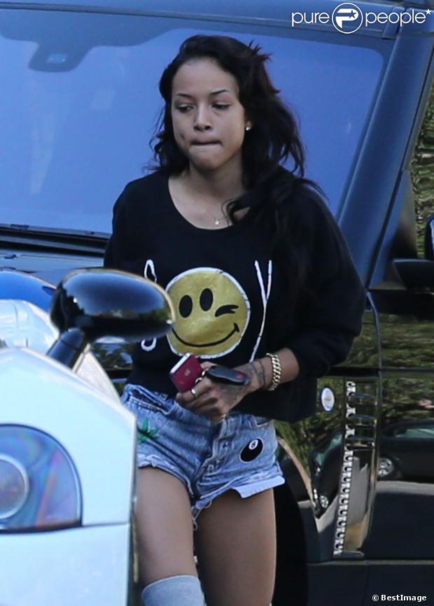Karrueche Tran porte le smiley mais ne l'affiche plus depuis sa rupture avec Chris Brown.