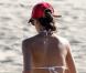 Exclusif - Alessandra Ambrosio en pleine partie de beach-volley sous le soleil de Malibu. Le 14 octobre 2012.