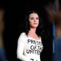Katy Perry, glamour à Las Vegas pour soutenir Barack Obama