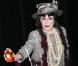 Bette Midler et Dita von Teese : Le fantôme de Chanel et le troublant Victor