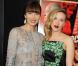 Jessica Biel et Scarlett Johansson posent ensemble sur le tapis rouge du film  Hitchcock , à New York, le 18 novembre 2012.