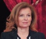 Valérie Trierweiler ravie à l'Elysée avec François Hollande et une légion de VIP