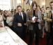  Nicolas Sarkozy et Carla Bruni dans un bureau de vote parisien, le 10 juin 2012. 