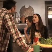 Olivia Ruiz se confie sur la mauvaise expérience de la Star Académy dans l'émission La prenthèse inattendue sur France 2 le mercredi 12 décembre 2012.