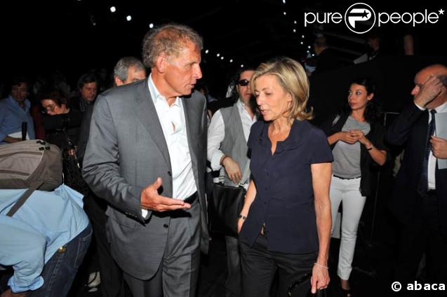 Claire Chazal et PPDA en grande discussion lors du défilé Dior, le 30/06/08