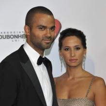 Tony Parker et sa compagne Axelle, à la première édition du gala de Charité Monaco Par Coeur, à Monaco le 22 septembre 2012.