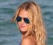 Exclusif - Erin Heatherton en pleine séance photo pour Victoria's Secret sur une plage à Miami. Le 19 décembre 2012.