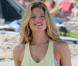 Doutzen Kroes en pleine séance photo sur une plage à Saint-Barthélemy, le 15 décembre 2012.