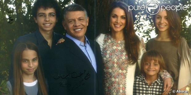 CASA REAL JORDANA - Página 66 1019055-the-jordan-royal-family-s-new-year-s-620x0-1