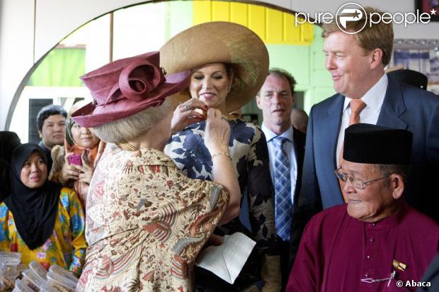 CASA REAL HOLANDESA - Página 16 1032143-dutch-queen-beatrix-prince-620x0-1