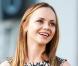 Christina Ricci rayonnante lors d'un évènement organisé par la marque de cosmétique Make Up For Ever à the Grove à Los Angeles en Californie le 1er février à Los Angeles