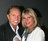Frank Alamo et sa femme Claudy à Paris, le 29 septembre 2004.