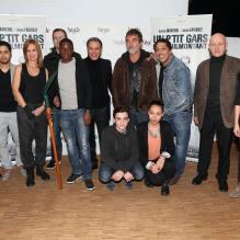 L'équipe du film au complet pour l'avant-première du film Un p'tit gars de Menilmontant à Paris le 26 février 2013.