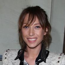 Laura Smet, entièrement habillée en Barbara Bui pour assister au défilé automne-hiver 2013-2014 de la créatrice à l'hôtel Westin. Le 28 février 2013.