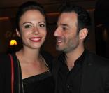 Dounia Coesens superbe et complice avec son ami Mario Barravecchia