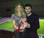 Shakira et Gerard Piqué : Unis et heureux avec leur petit Milan après l'exploit
