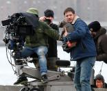 Tom Hardy et son chiot sur le tournage du film Animal Rescue à Brooklyn, New York, le 18 mars 2013.