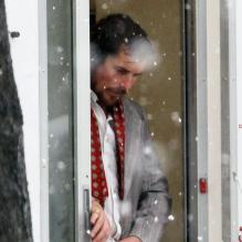 Christian Bale looké rétro pour le tournage du film autour du projet Abscam à Boston, le 19 mars 2013.