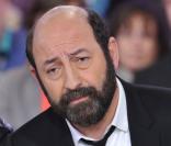 Kad Merad lors de l'enregistrement de l'émission Vivement Dimanche au Studio Gabriel, Paris, le 27 mars 2013.
