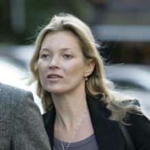 Kate Moss et Hince à Londres, le 9 novembre 2011.