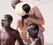 Rachel Bilson et Hayden Christensen sur une plage lors de leurs vacances à la Barbade, le 13 avril 2013. En plus de bronzer, les deux amoureux ont fait un tour de bouée tractée. 