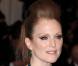 Julianne Moore au Metropolitan Museum of Art pour le gala annuel du Costume Institute orchestré par la rédactrice en chef du magazine Vogue US et directrice artistique du groupe Condé Nast Anna Wintour. La soirée avait pour thème "Chaos to couture exhibition". A New York, le 6 mai 2013.
