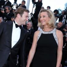 <p>Laurence Ferrari et son mari Renaud Capuçon à la montée des marches du film Le Passé, lors du 66e Festival du film de Cannes, le 17 mai 2013.</p>