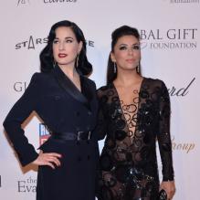 Eva Longoria et Dita Von Teese au Global Gift Gala au Carlton à Cannes pendant le 66e Festival de Cannes, le 19 mai 2013