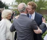 Prince Harry : La famille royale réunie autour de lui en son jardin Sentebale