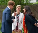Sophie de Wessex avec Harry et Jinny Bloom à l'inauguration du Chelsea Flower Show, le 20 mai 2013 à Londres.